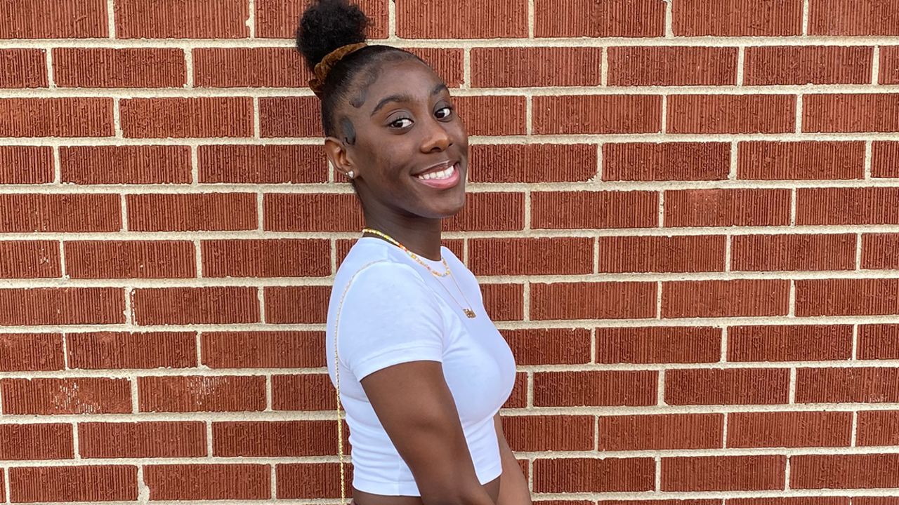 Taliyah Rice, a high school senior near Chicago: "Virtual school made it so much easier for me."
