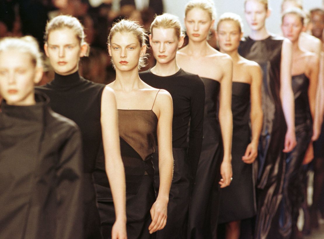Models on the runway at Calvin Klein's 1999 F/W show.