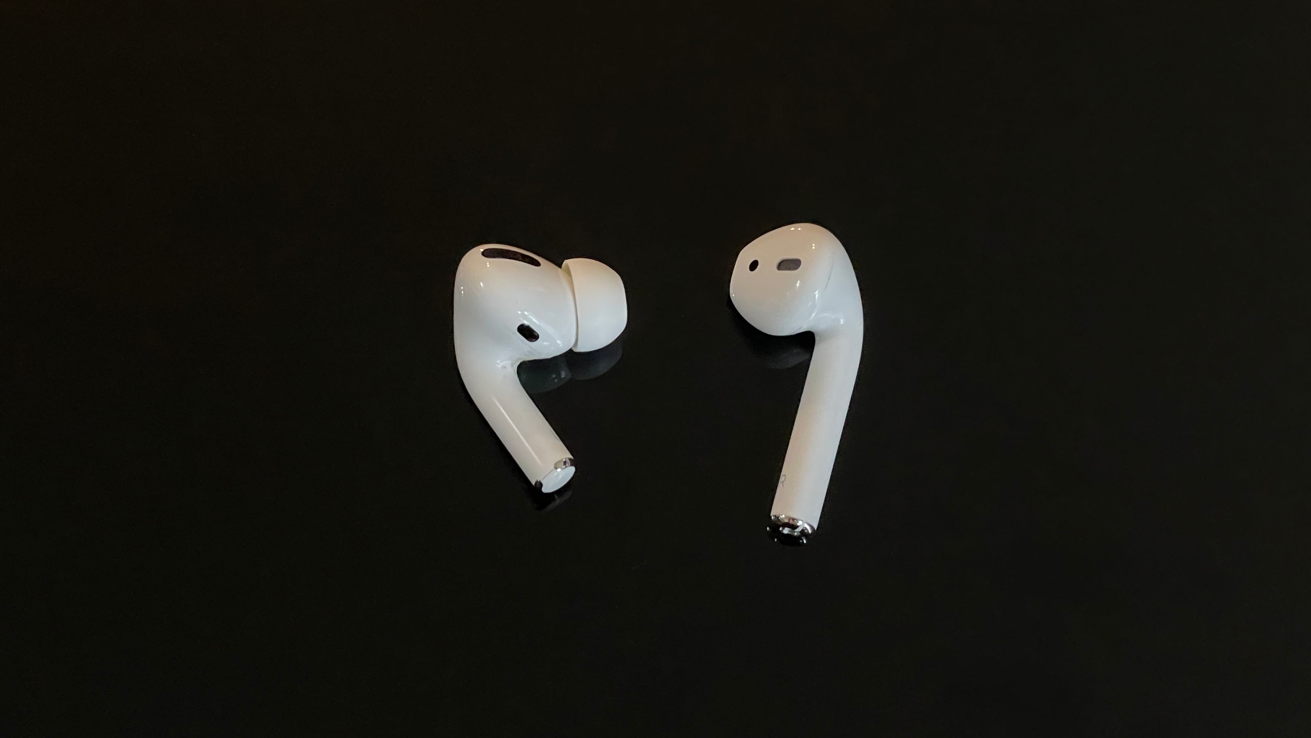 Original Apple AirPods Pro 2/ 2nd Gen Replacement Right or Left or Charging  Case