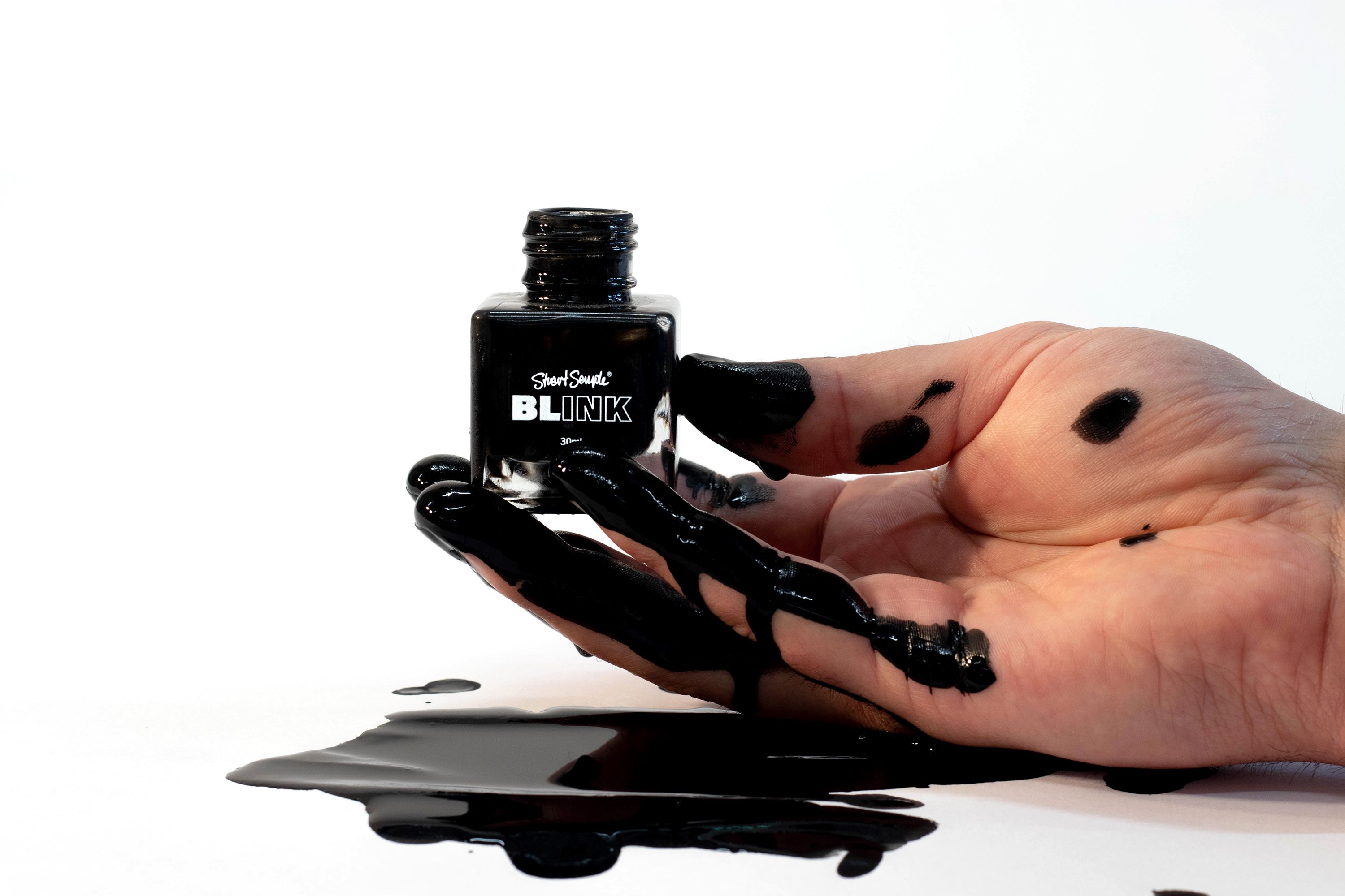 BLACK 3.0 - the blackest black paint in the world art material 150ml
