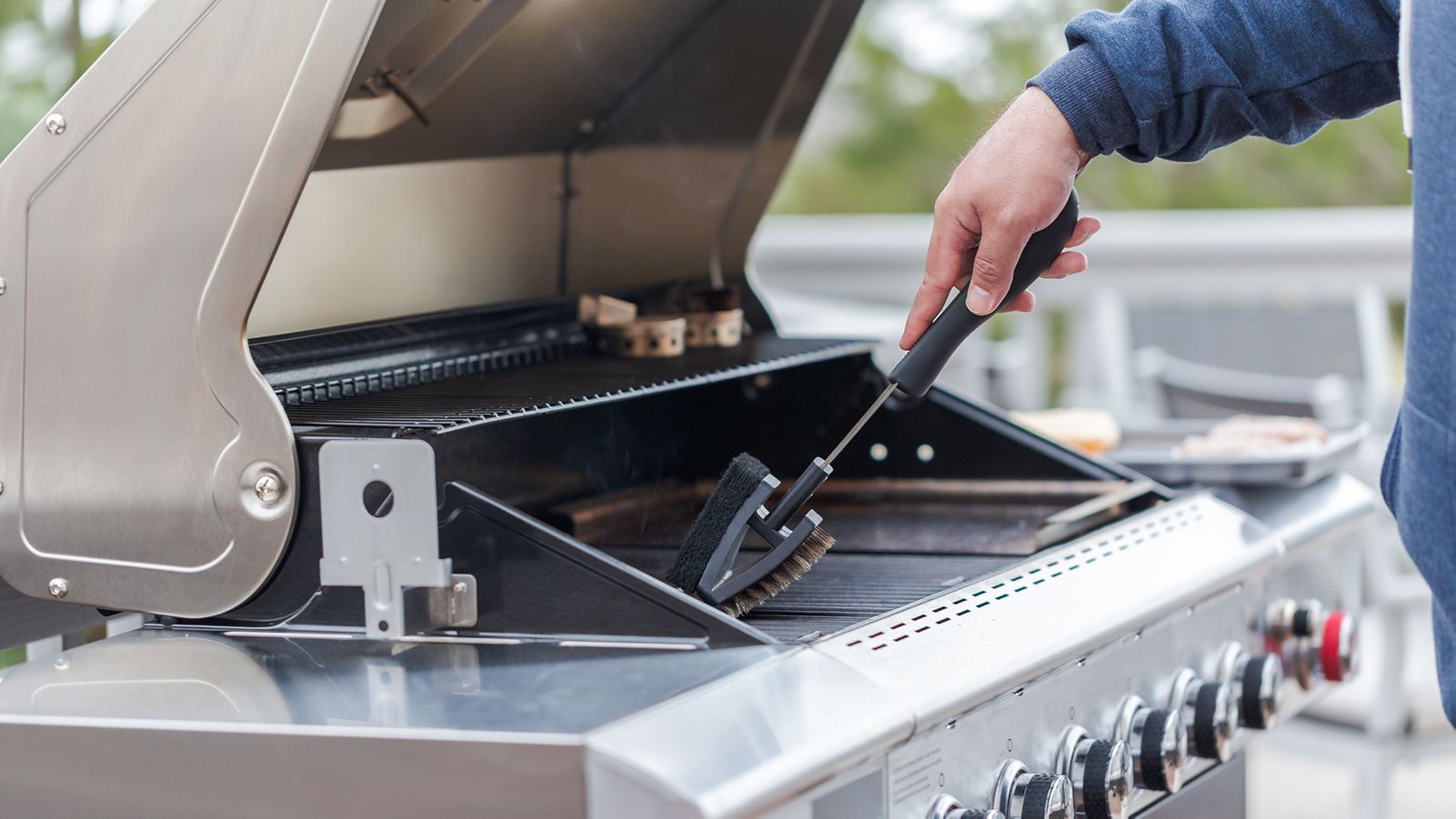 How To Clean Grill Outside The best way to clean you grill for great BBQs this summer | CNN Underscored