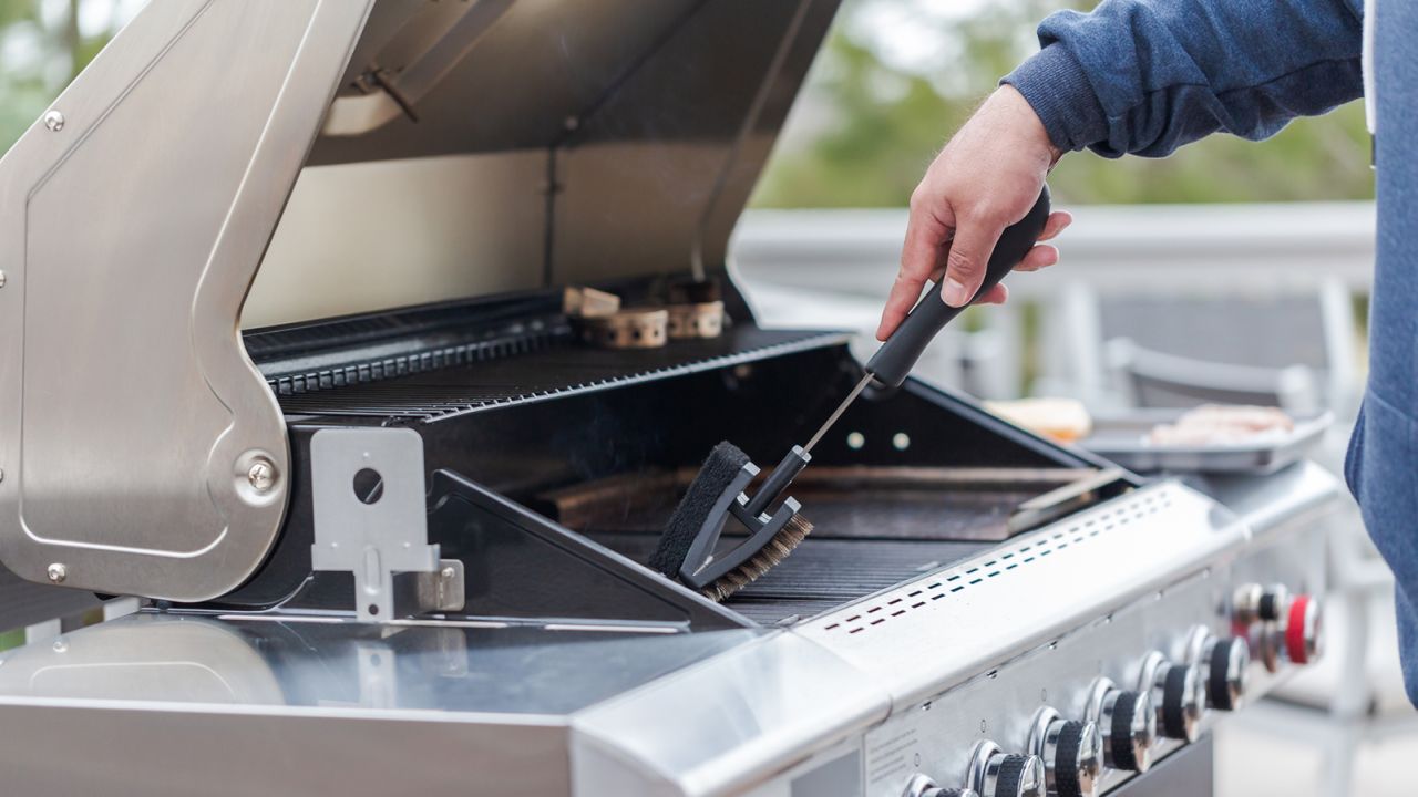 how to clean a grill bbq