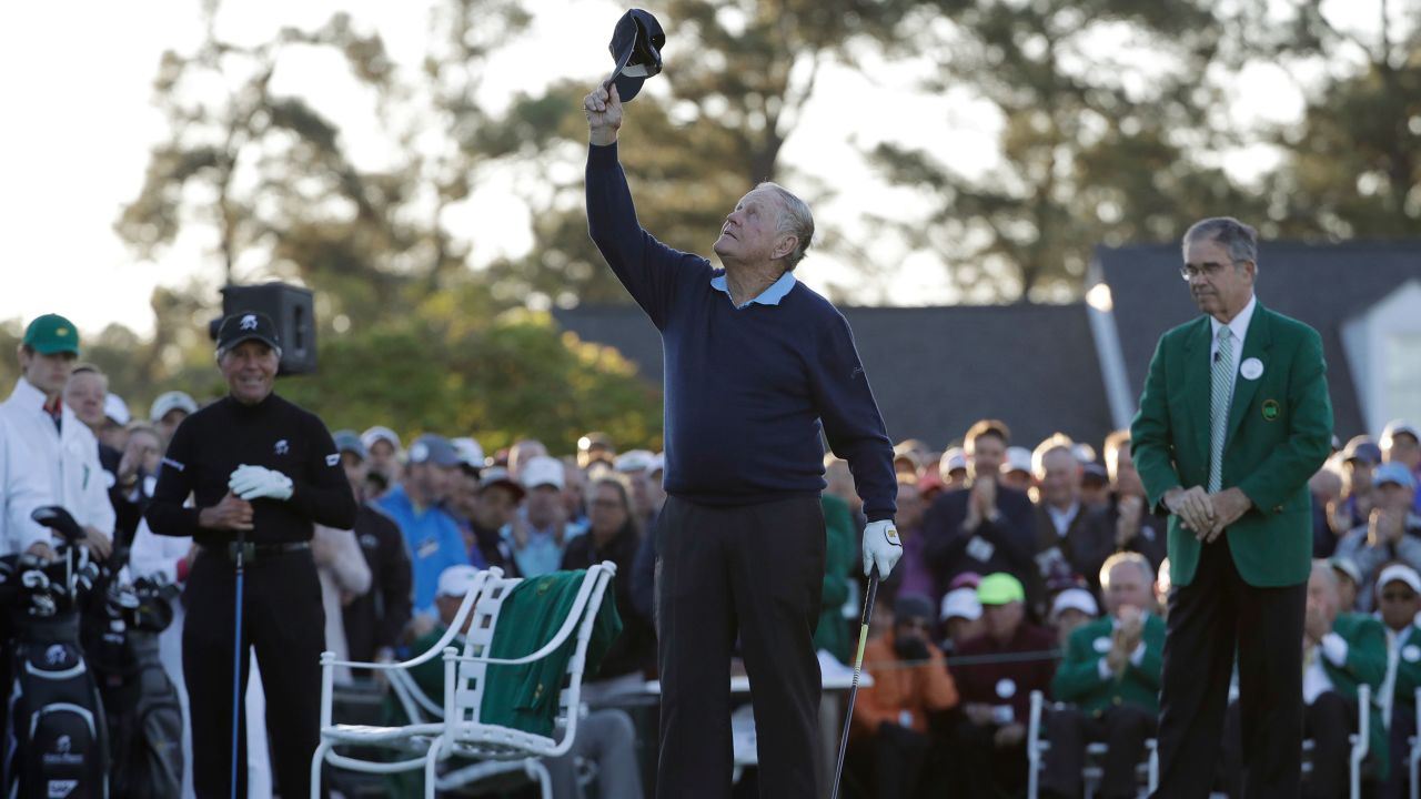 Nicklaus looks up to the sky to honor Palmer before hitting an honorary first tee shot for the ceremonial start of the first round of the Masters in 2017.