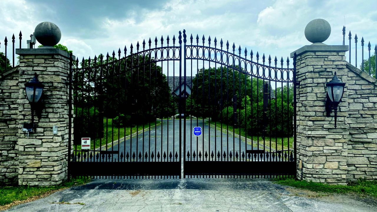 The entrance to R. Kelly's former home in Olympia Fields, Illinois.