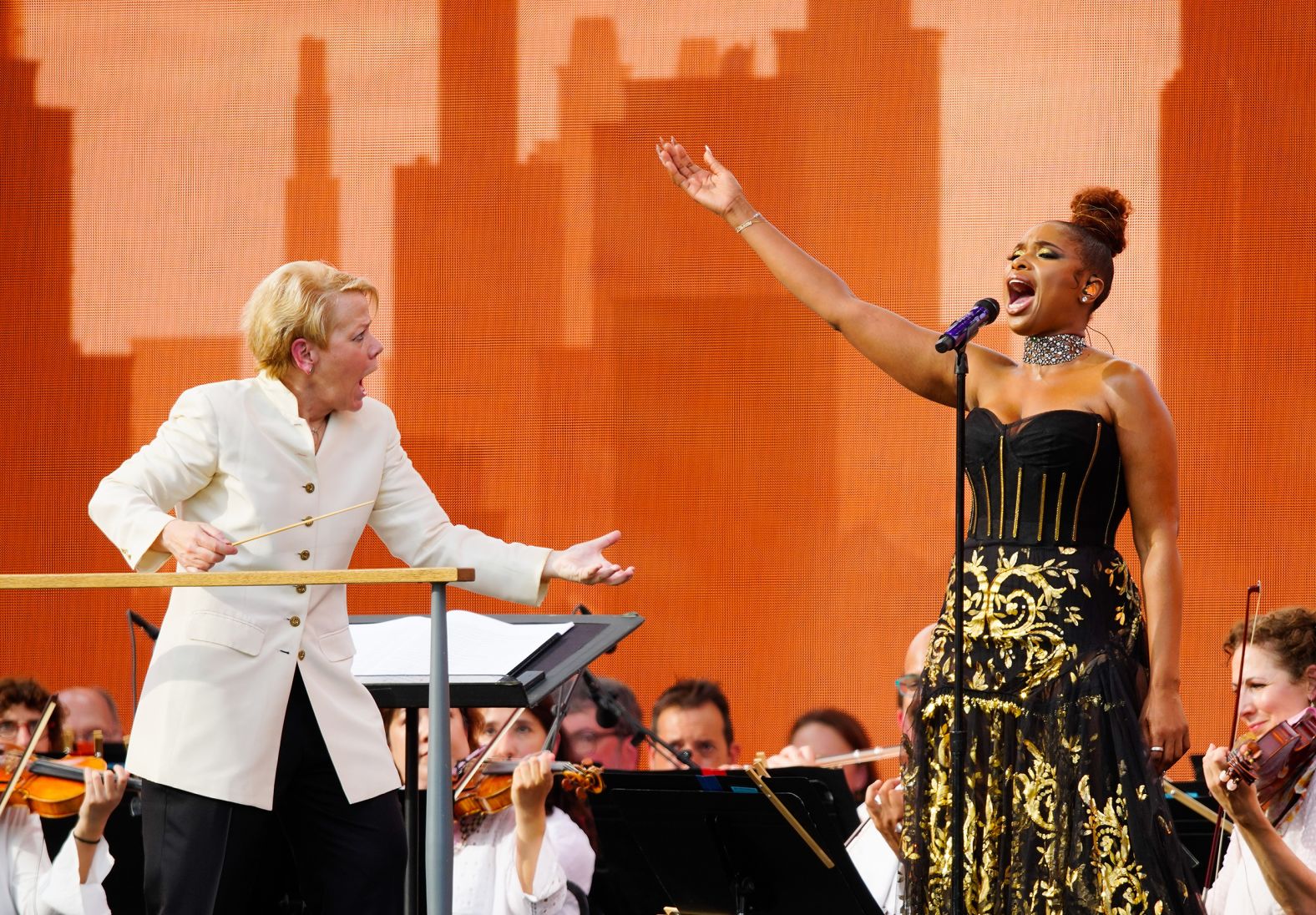 Jennifer Hudson performs "Nessun Dorma."