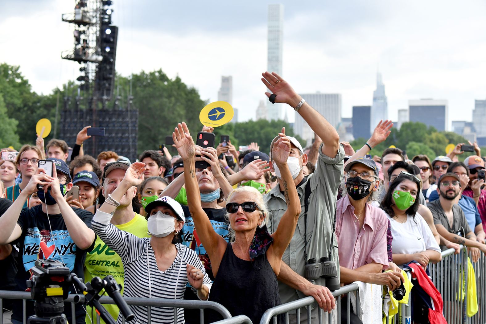 The crowd cheers during the concert 