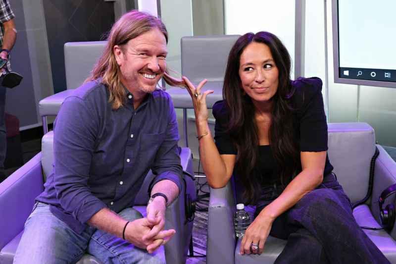 Chip Gaines is cutting his long hair for a good cause CNN