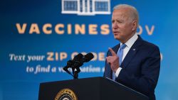 Senators Urge Biden to Waive Vaccine Rules for Tennis Star