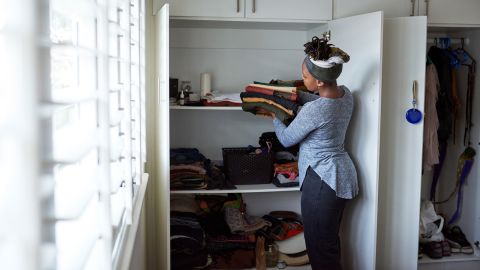 closet organization ideas under 20 lead