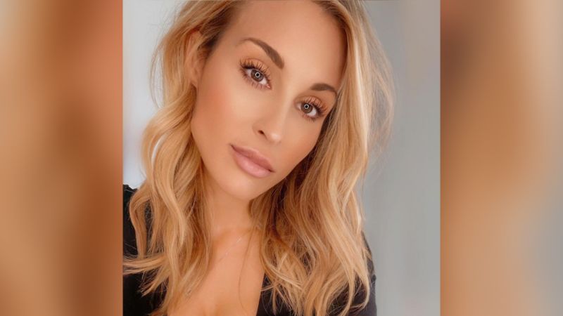 This former ICU nurse makes $200K a month on OnlyFans | CNN Business