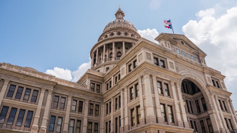 NextImg:Texas Senate passes bill requiring public school classrooms to display Ten Commandments | CNN