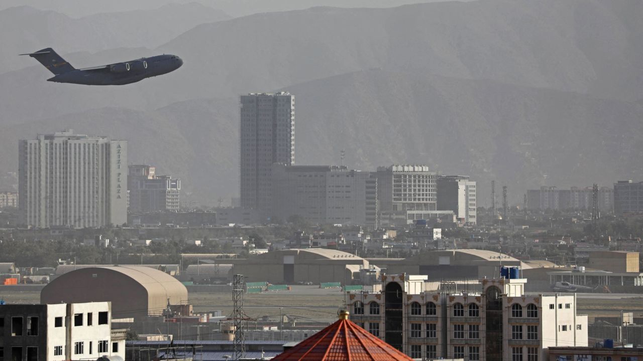 A US Air Force aircraft takes off from the military airport in Kabul on August 27, in the closing days of a huge US airlift operation. 