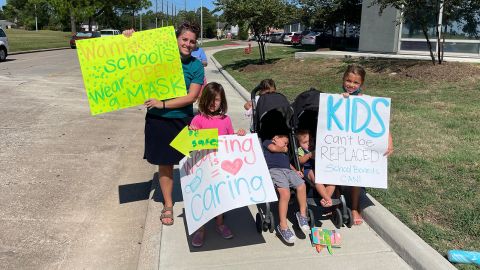 Stacie Smith and her children, Willow, Frances, Winnie, Lewis, and Patrick joined a demonstration to advocate for a mask mandate at Humble ISD Monday.