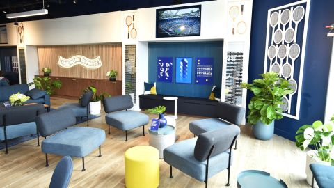 Je hebt geen dure Amex Platinum-kaart nodig om toegang te krijgen tot de aparte ledenlounge van de US Open.