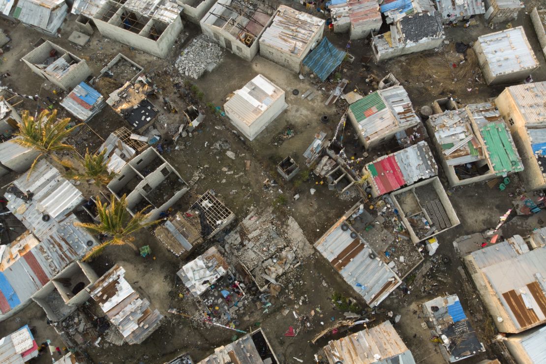 Cyclone Idai hit the Mozambican coast in April 2019, devastating the port city of Beira and killing hundreds of people in Mozambique, Zimbabwe and Malawi. 