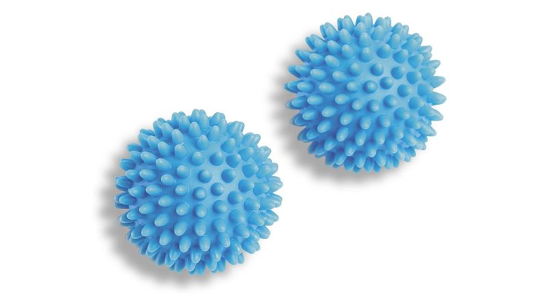 Dryer balls for outlet pillows