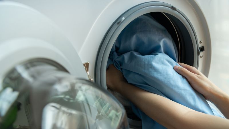 washing bed sheets in washing machine