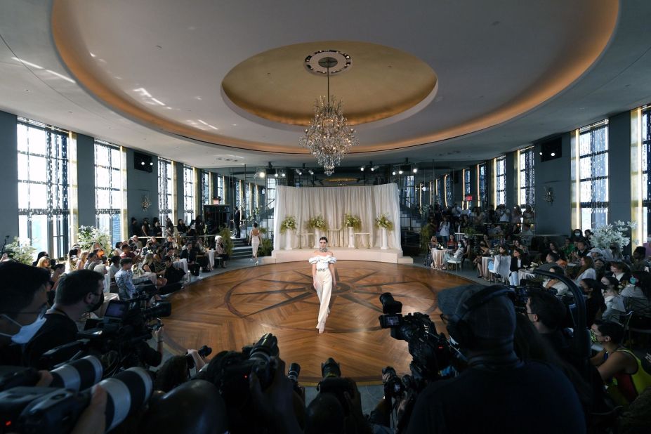 Guests sat in a ring around the runway at Markarian's intimate showcase. 
