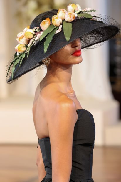 Elegant, outsized hats added a sense of mystery at Markarian. 