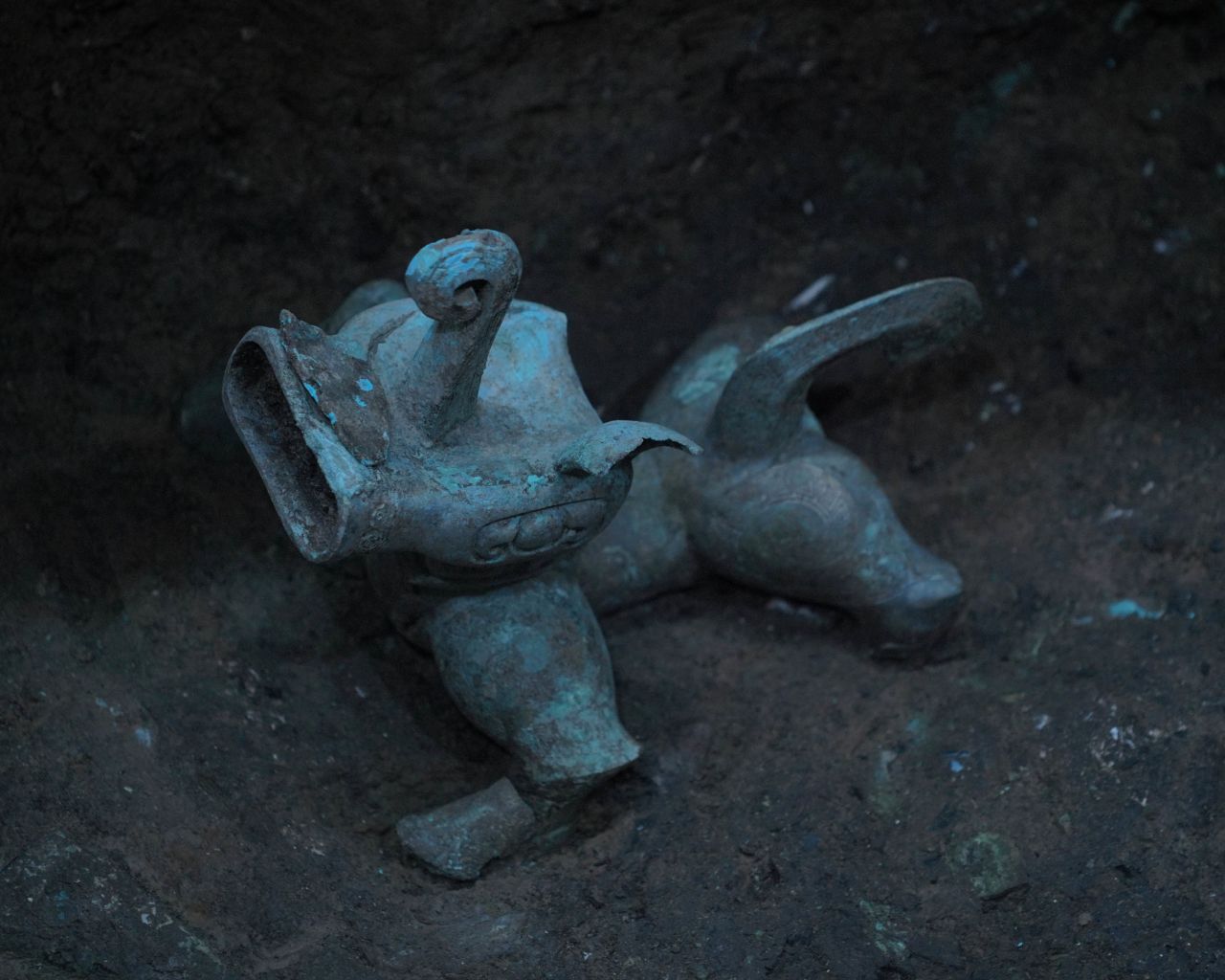 A bronze animal sculpture recently unearthed at Sanxingdui.