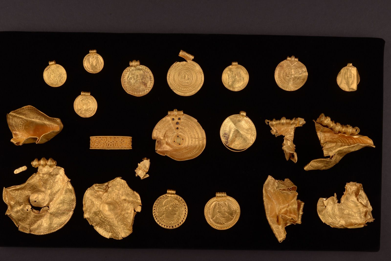 Huge Iron Age gold hoard found by rookie detectorist in Denmark | CNN
