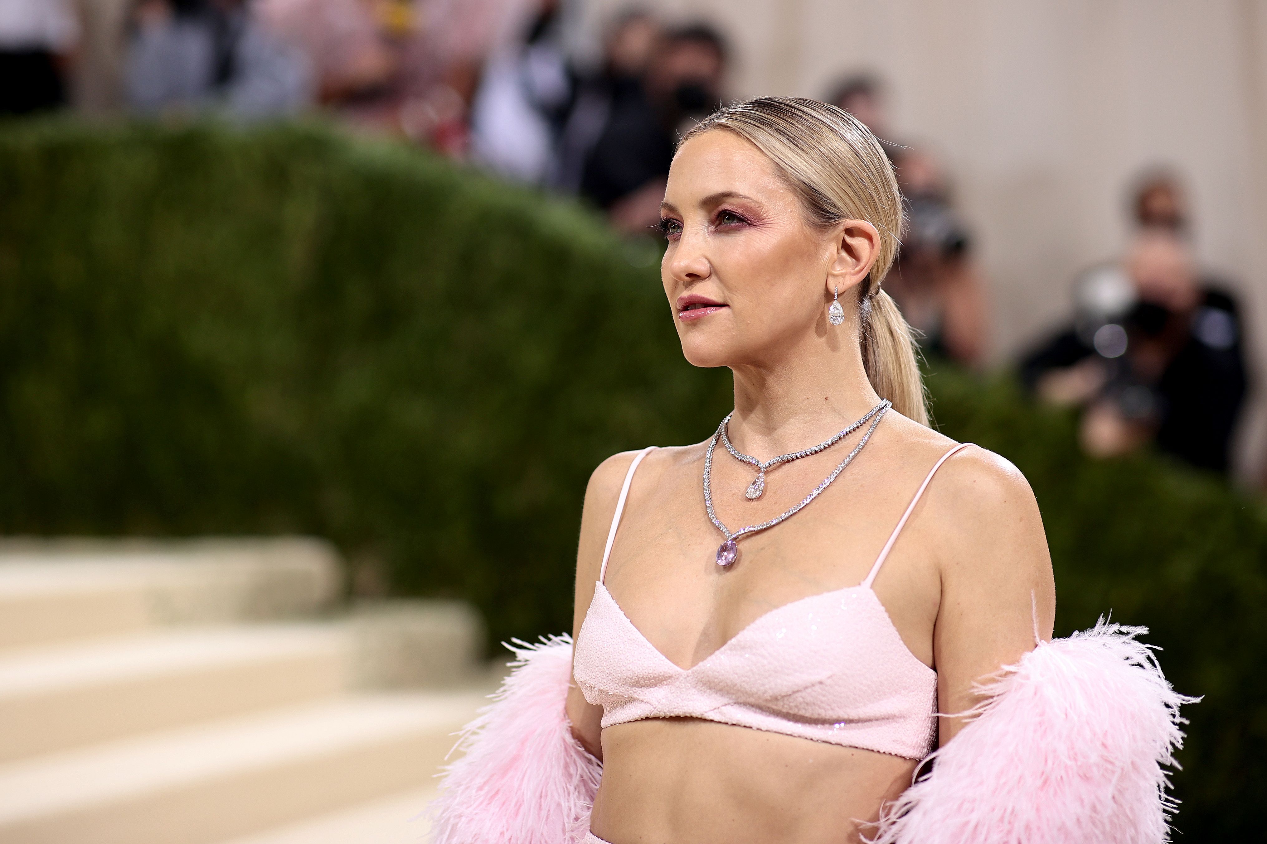 Kate Hudson reveals she's engaged to Danny |