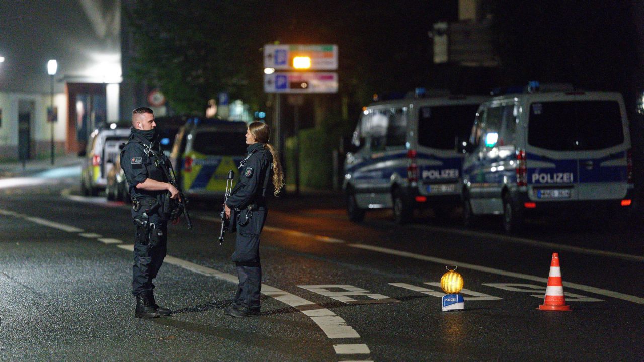 Police officers block a street in Hagen on Wednesday evening after warnings of a terror threat against a synagogue.