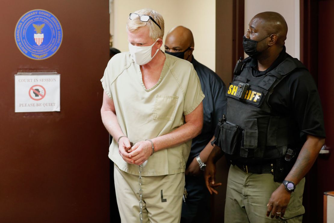 Alex Murdaugh walks into court for his bond hearing on September 16 in Varnville, South Carolina. 