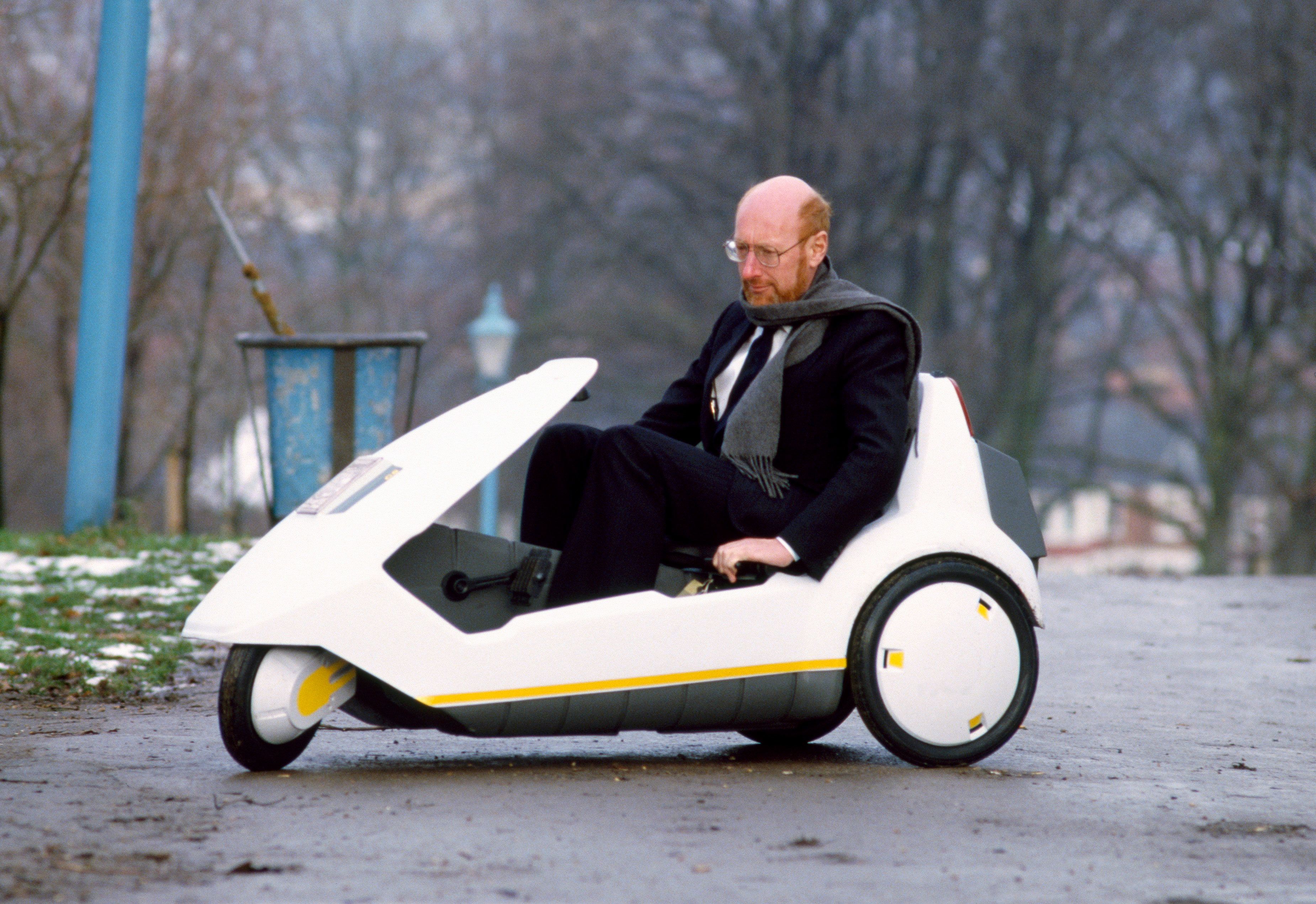 CAR DESIGNERS BOX CLEVER It looks like a space-age Sinclair C5. But this  prototype motor is being hailed as the transport of Stock Photo - Alamy