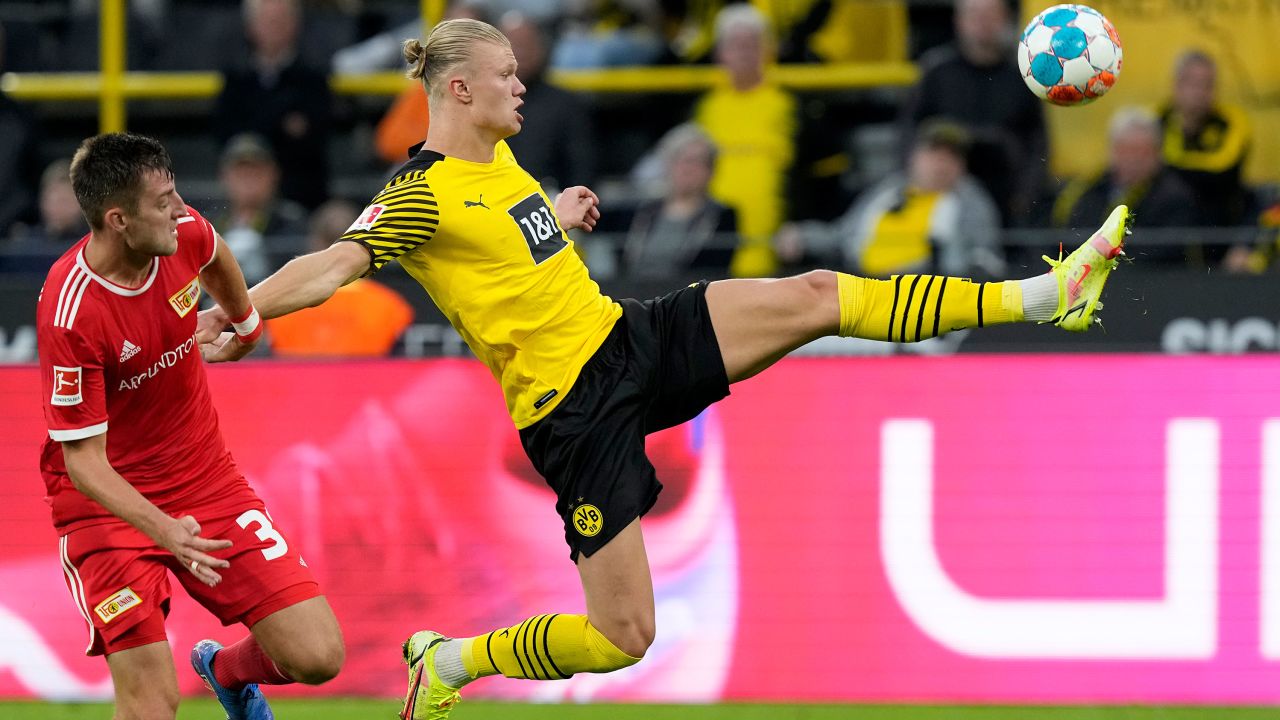 Haaland dashes Union Berlin's hopes of a comeback with a sublime chip.