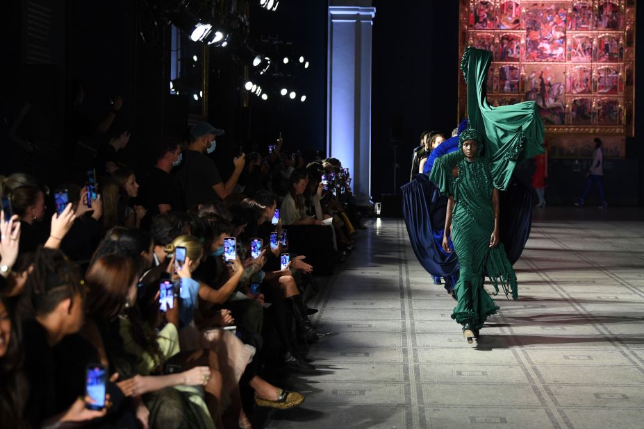 Highlights from the London Fashion Week Sping-Summer 2022 shows: Irish designer Richard Malone showcased his latest ready-to-wear collection in the middle of the Victoria & Albert Museum. Scroll for more.