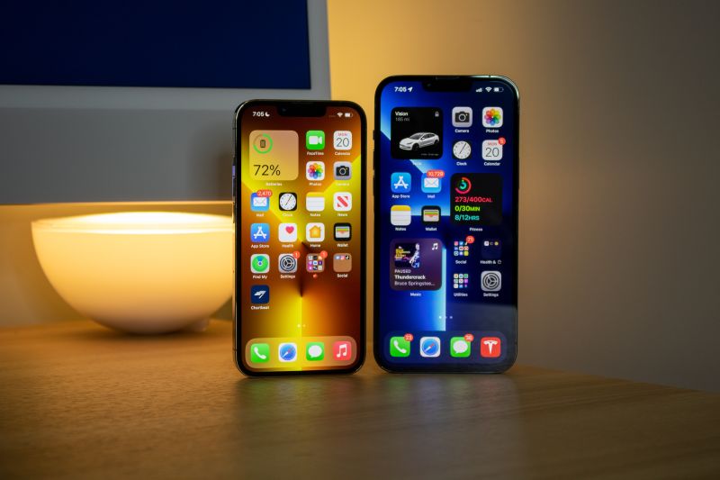 Apple iPhone 13 Pro and 13 Pro Max
