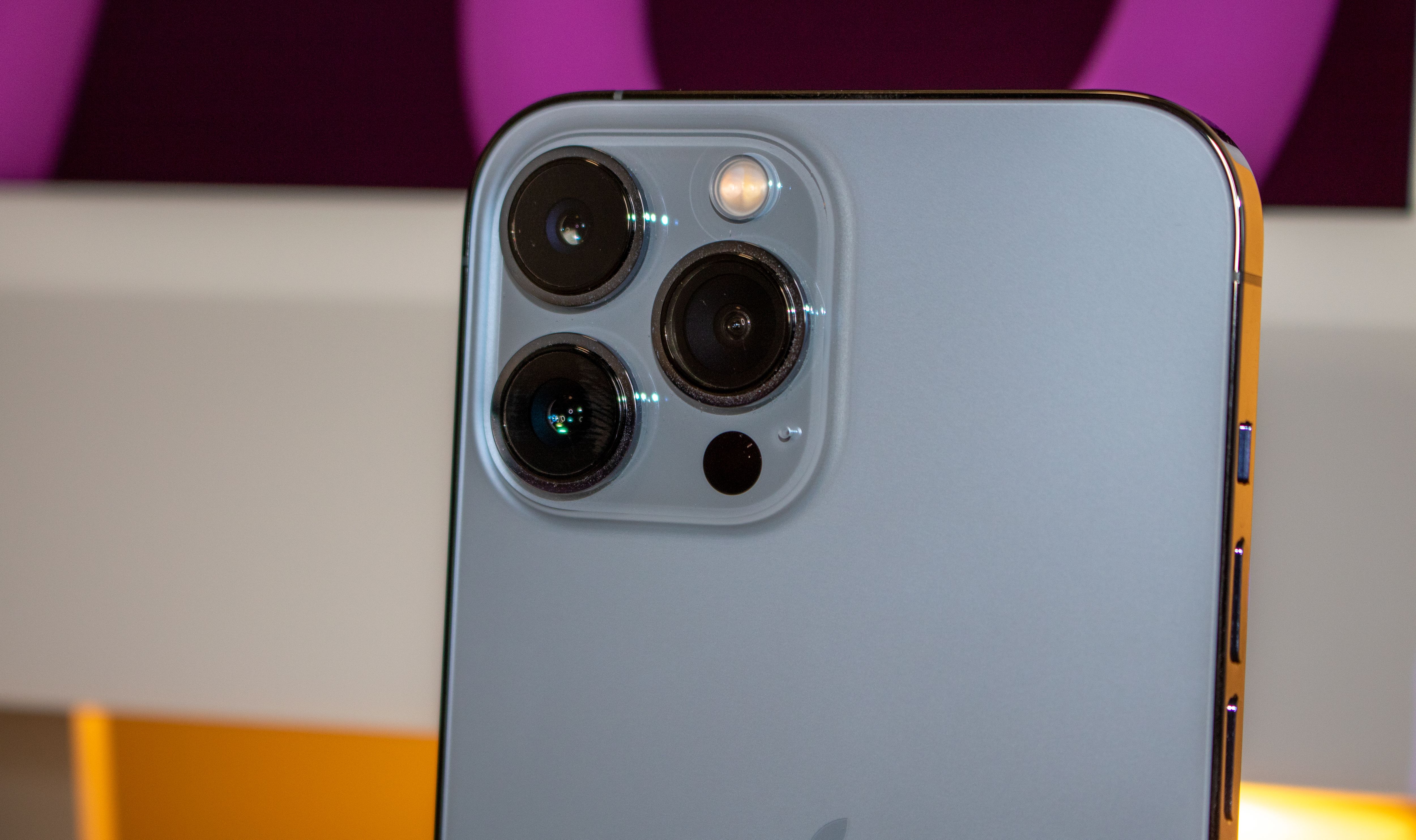 I Tested the Apple iPhone 13 Pro. The Camera Quality Is Ridiculous.