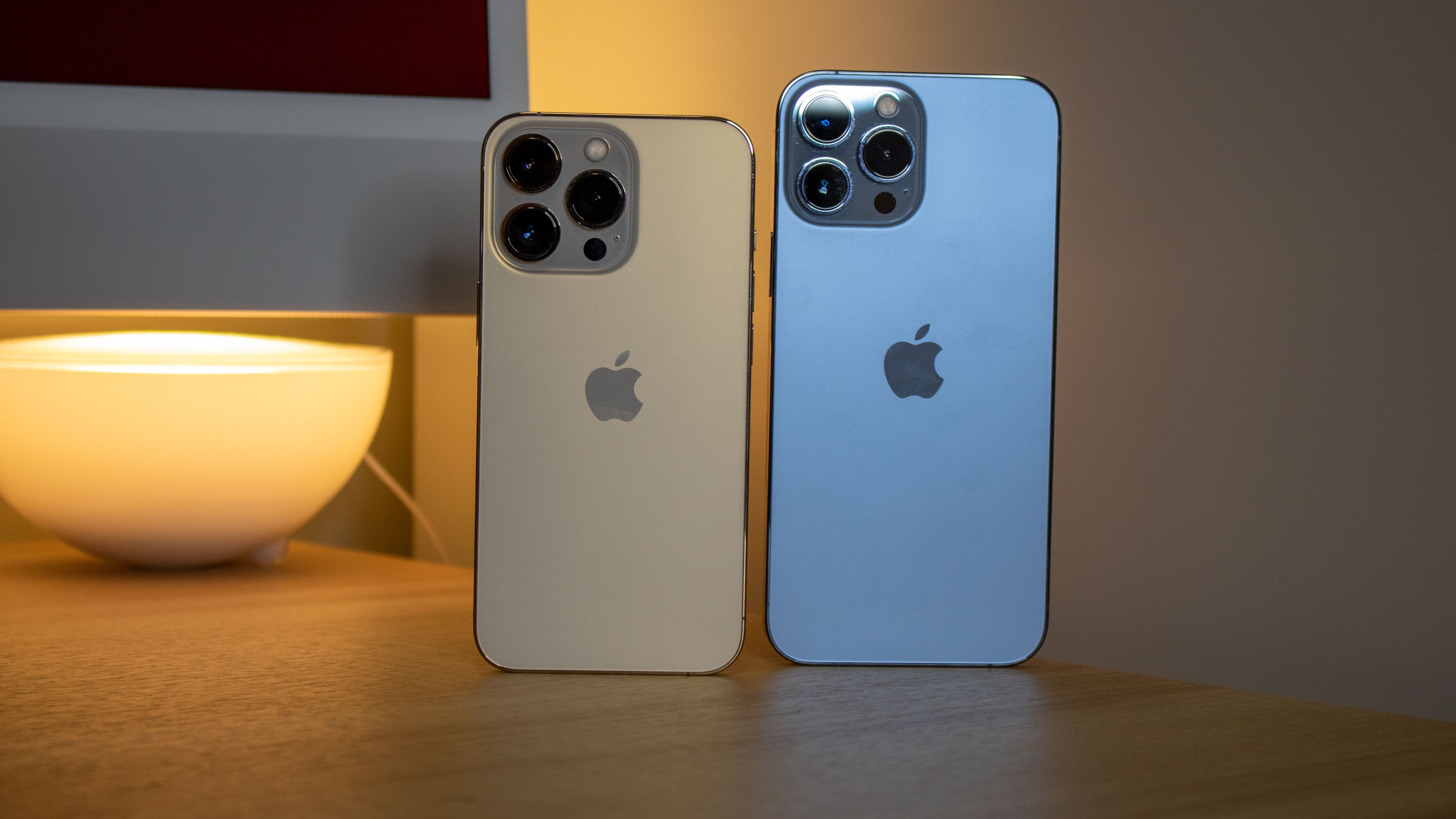 Green iPhone 13 & 13 Pro are STUNNING! Color Comparison & Impressions! 