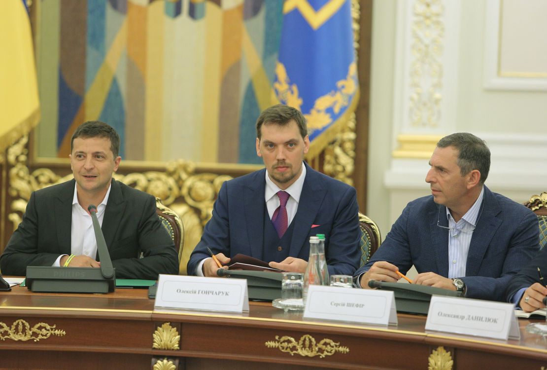 From left to right, Volodymyr Zelensky,  Oleksiy Honcharuk and Serhiy Shefir attend a meeting in Kiev in September 2019.