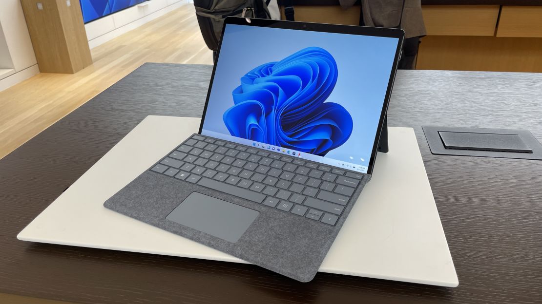 surface pro 8 main