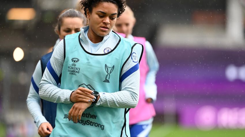 GOTHENBURG, SWEDEN - MAY 15: Jess Carter of Chelsea warms up during a Chelsea Training Session ahead of the UEFA Women's Champions League Final at Ullevi Stadium on May 15, 2021 in Gothenburg, Sweden. (Photo by David Lidstrom/Getty Images)