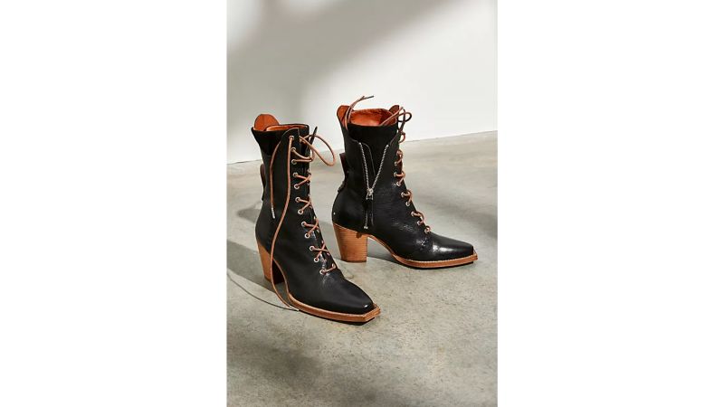 we the free canyon lace up boots