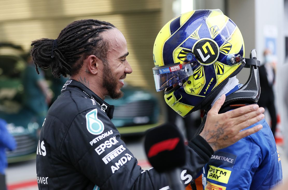 Hamilton consols Norris after the Russian Grand Prix.