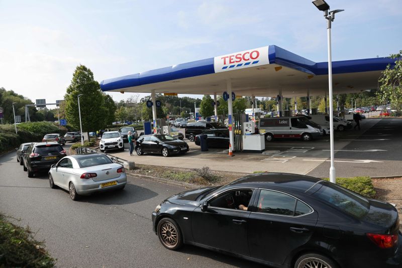 Petrol shortage UK puts army on standby as service stations run