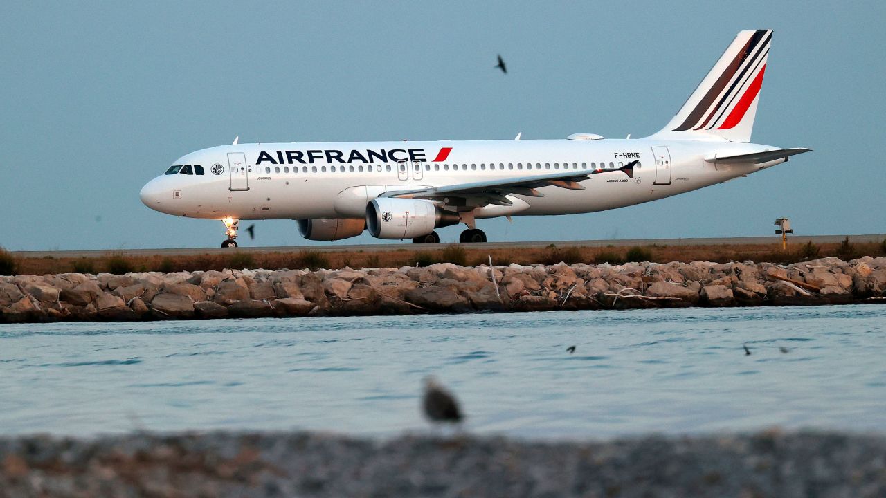 <strong>Skytrax Best Airlines 2021</strong>: Skytrax has announced the winners of its 2021 World Airline Awards. <strong>Number 10</strong> on this list of top airlines is<strong> Air France</strong>. See more photos of the top 10 in this gallery.
