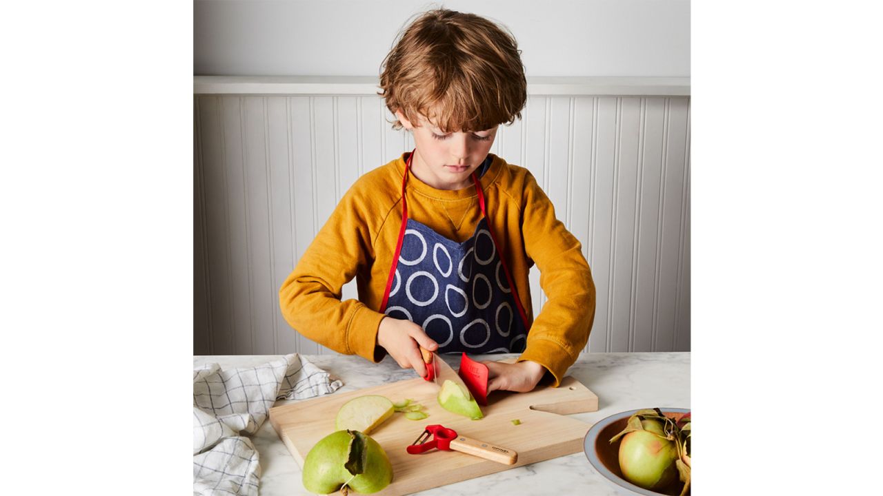 Le Petit Chef Knife Set and Kids Apron