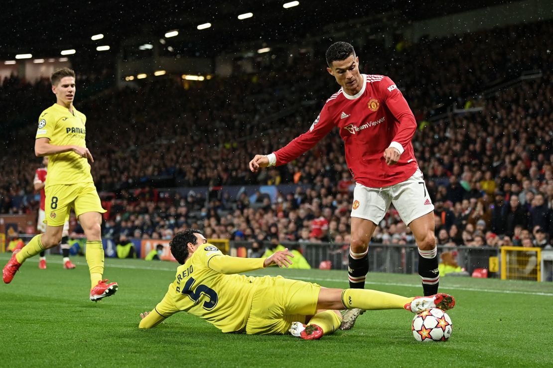 Ronaldo is challenged by Daniel Parejo of Villarreal. 