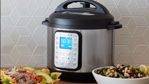 Instant Pot Smart Wi-Fi 6 Quart Multi-Use Pressure Cooker