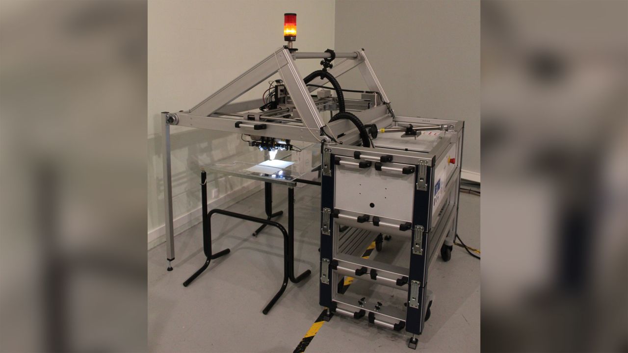 The scanner during the analysis of a letter written on October 25, 1791 by von Fersen to Marie-Antoinette