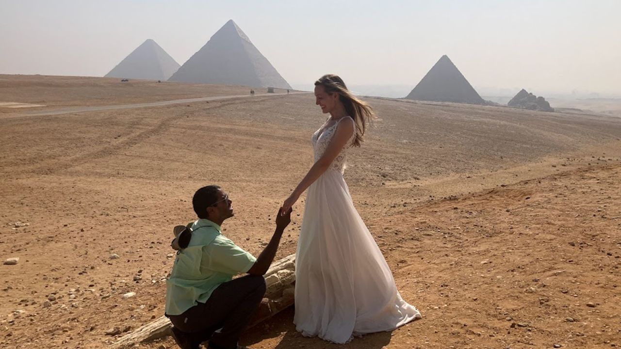 <strong>Memorable moments: </strong>She and her husband, Andrew Mathew, have small ceremonies on their trips to celebrate their marriage around the world. They shared this moment at the Pyramids of Giza in Egypt in July. 
