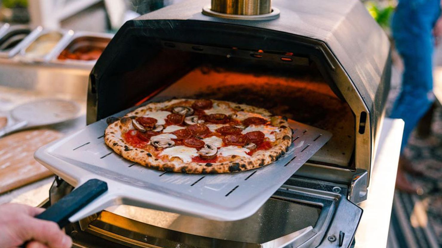 Ooni Karu 12 Multi-Fuel Outdoor Pizza Oven