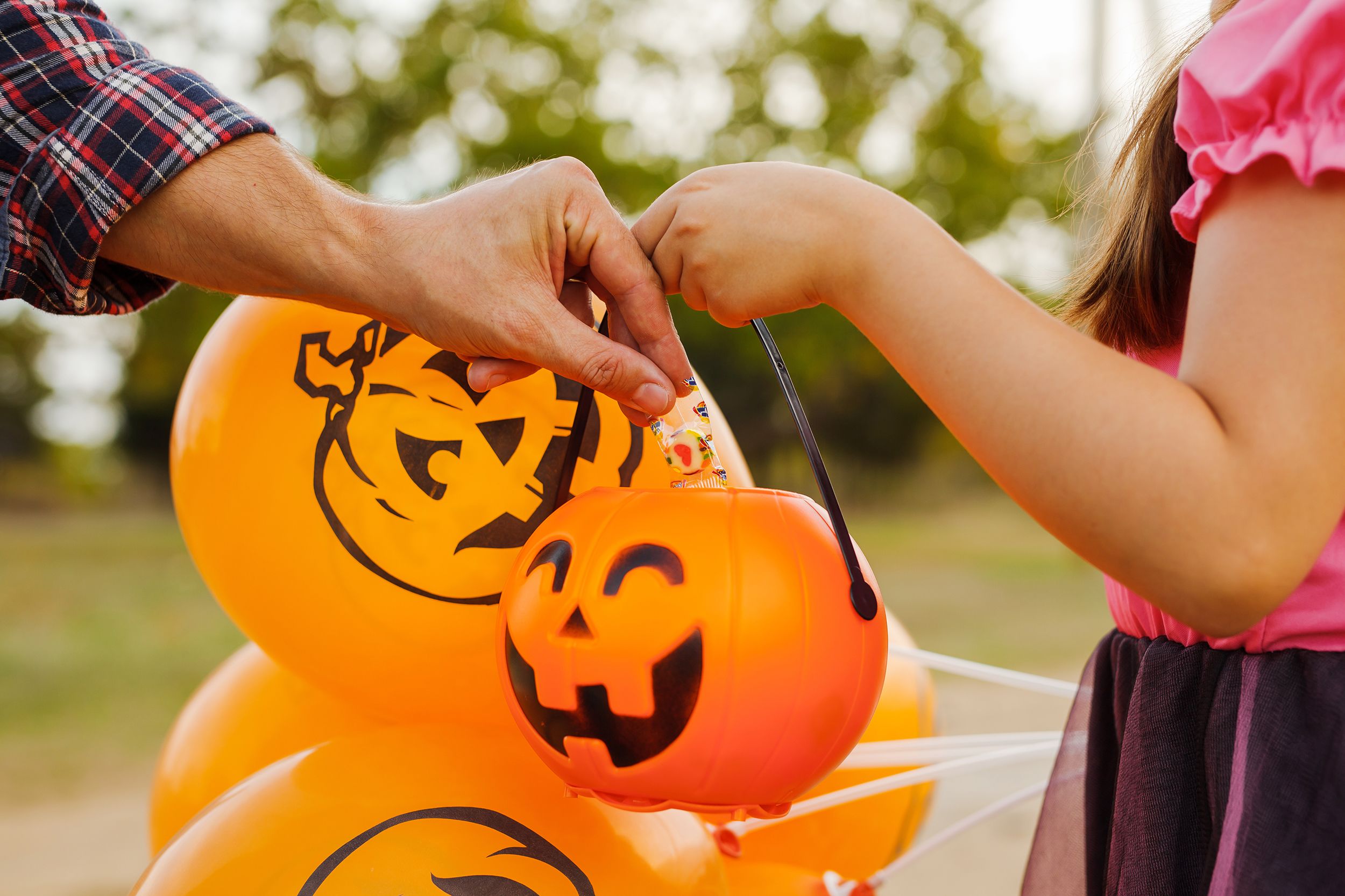 Tricks to letting your kids enjoy treats this Halloween | CNN