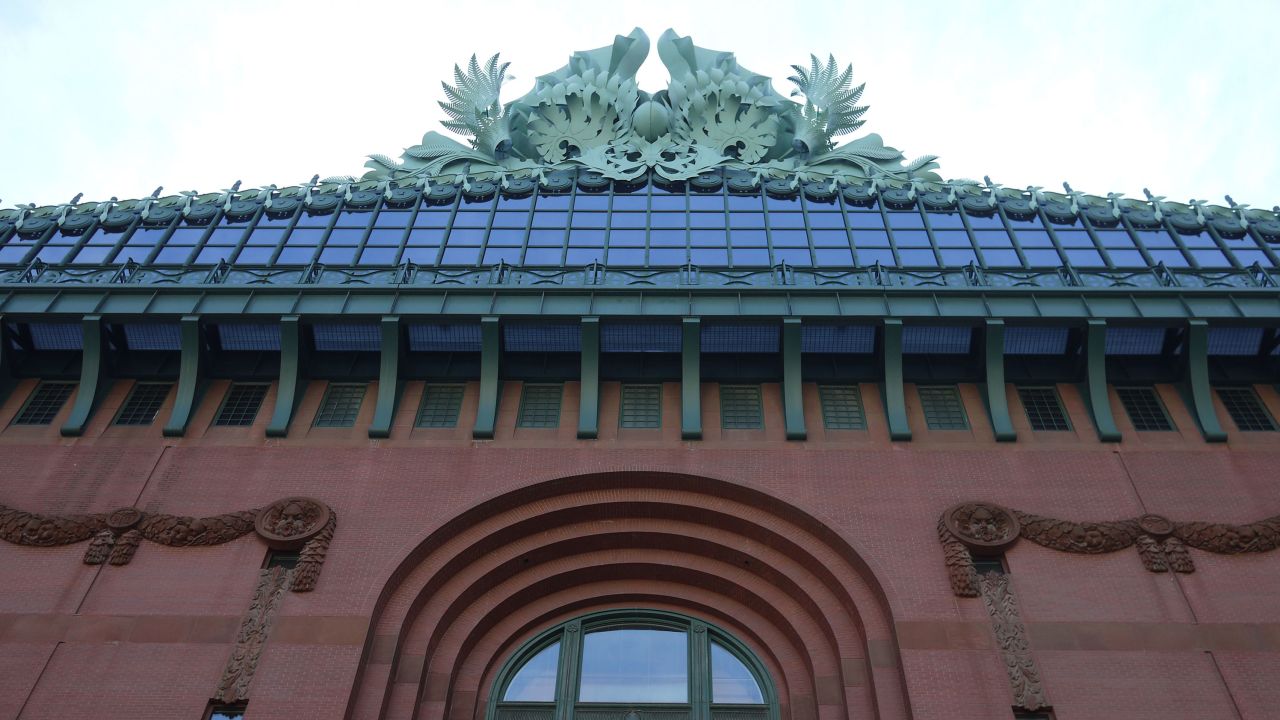 Chicago's public library system eliminated fines in 2019 and saw "immediate" results, a library official said. Pictured is Harold Washington Library, the main branch of the Chicago Public Library. 