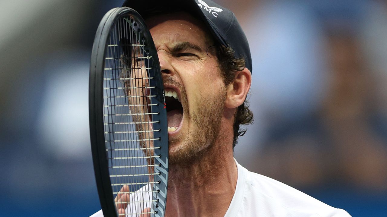 Andy Murray had aked fans to help him find his wedding ring.
